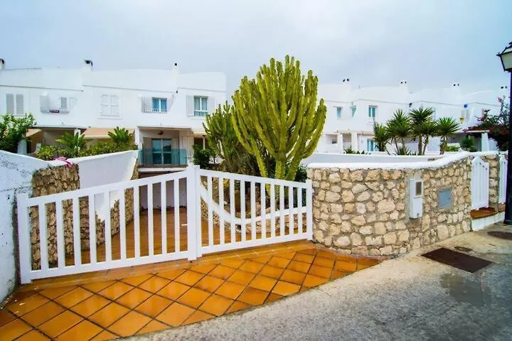 16:9 Villa Agua Amarga contacts